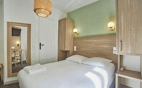 Merryl Hotel